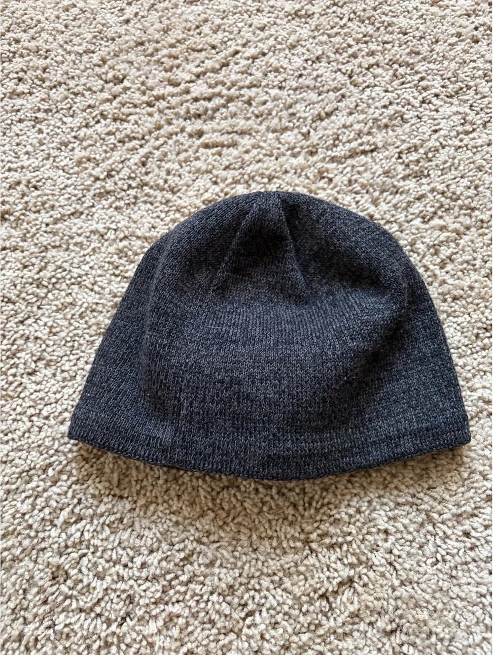 TNF The North Face Jim Beanie dark heather grey textured knit 30% wool white log